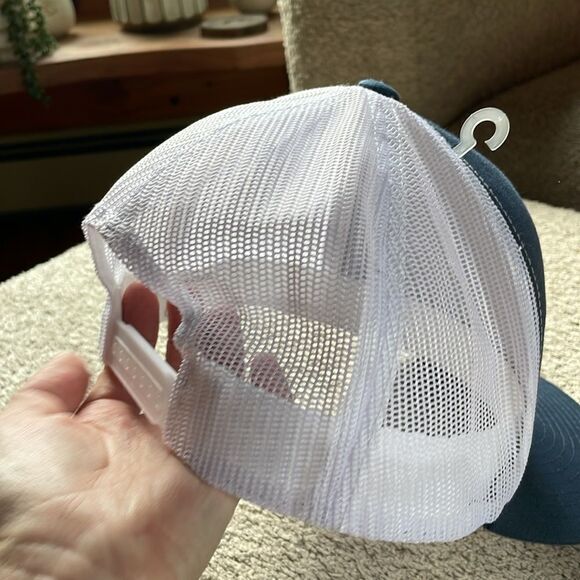 Ivory Ella 🐘 Hat - Picture 2 of 7